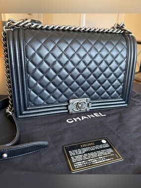 CHANEL Boy Bag Black Lambskin with Ruthenium Hardware New Medium